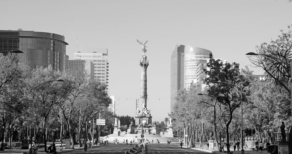 MexicoCity_MorenoNovello_shutterstock_140540776