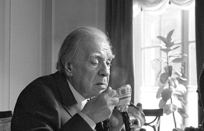 Borges_drinking