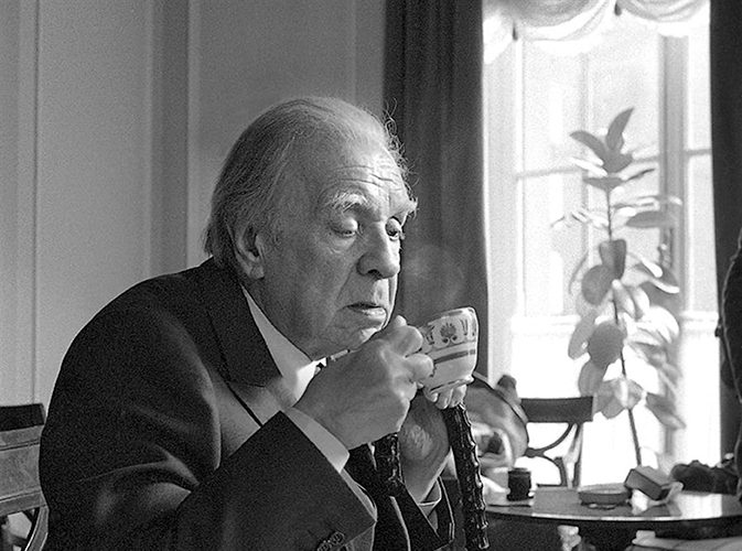 Borges_drinking